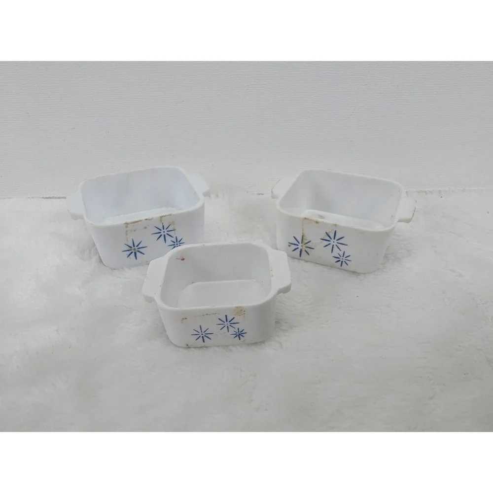 Vintage Hostess Barbie Brunch Time Casserole Dishes Blue White